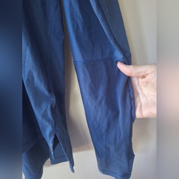 The North Face Womens Long Sleeve Blue Base Layer Outdoor Hiking Size M/L - Picture 3 of 7